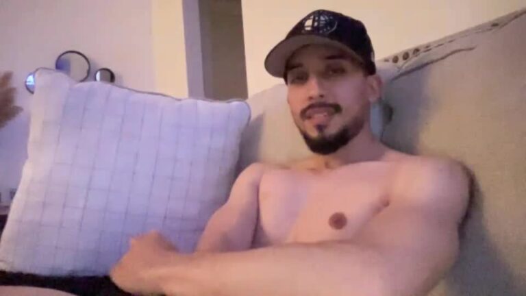 Str8 Guy The Couch