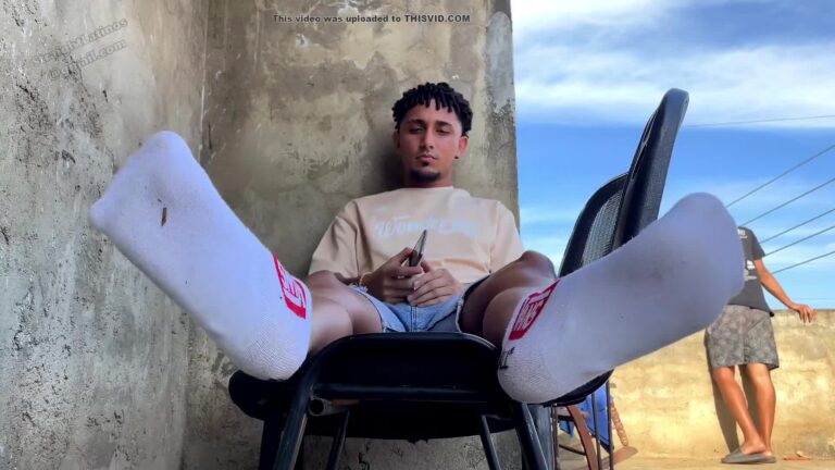 Str8 Latino Footplay