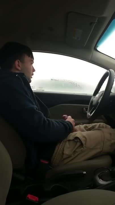 Guy Spontaneous Jerk Off In Car