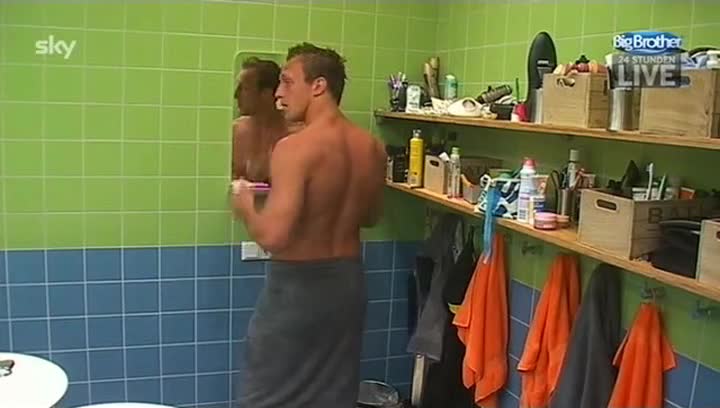 Naked In Tv Show Video_5