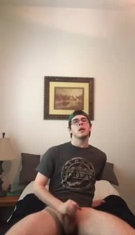 Nerd Student In Glasses Wanks Off His Dick On Cam