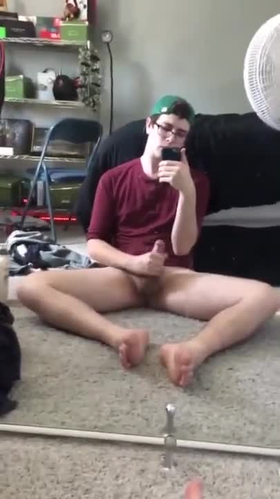 Nerd Student Jacking Off In Front Of The Mirror