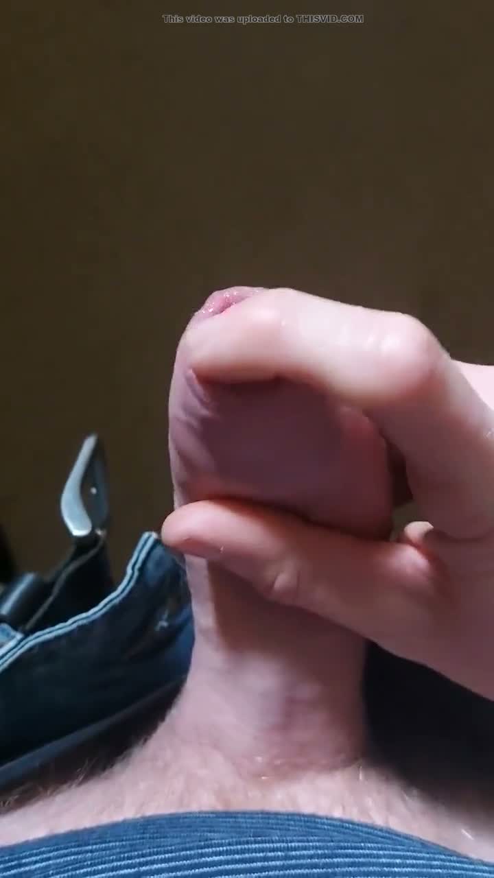 Bloke Fingering His Wet Forey featured image