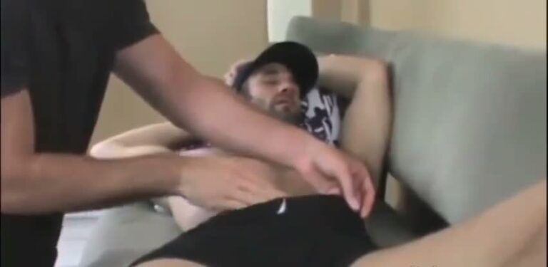 Hot When This Dilf Wakes Up Makes Him Eat Th