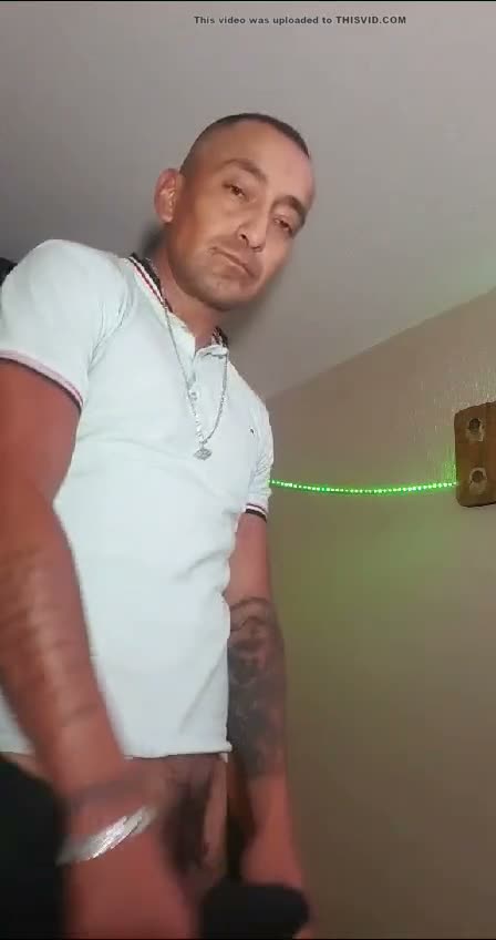 Straight Shows His Dick